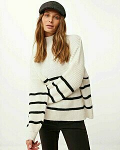 Turtle neck knitted sweater Off White