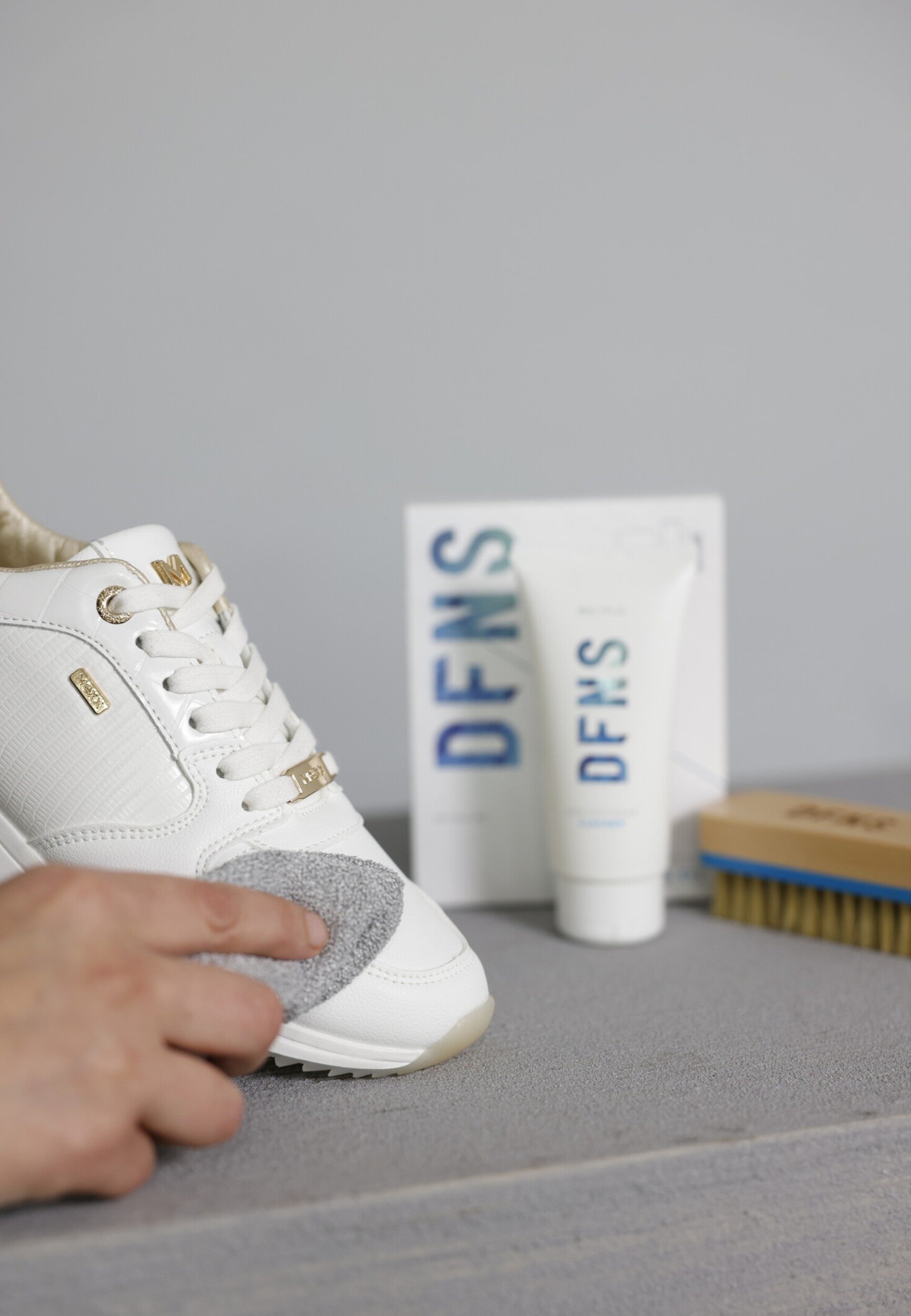 DFNS Footwear Cleaner - Kit